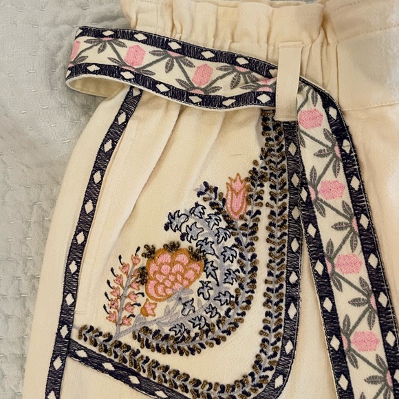 NWT Anthropologie Embroidered Shorts - Picture 4 of 6